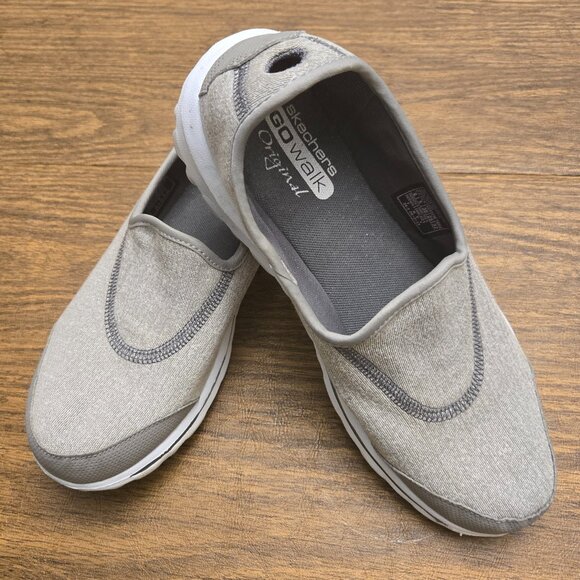 SKECHERS Women's GO Walk Original Lt. Grey Textile Upper Sneakers - Size 8M - Picture 1 of 15